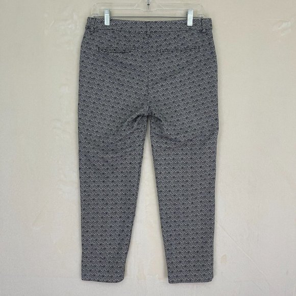Old Navy Harper Mid Rise Black & White Geometric Tapered Pants Women's Size 4 - Picture 6 of 8